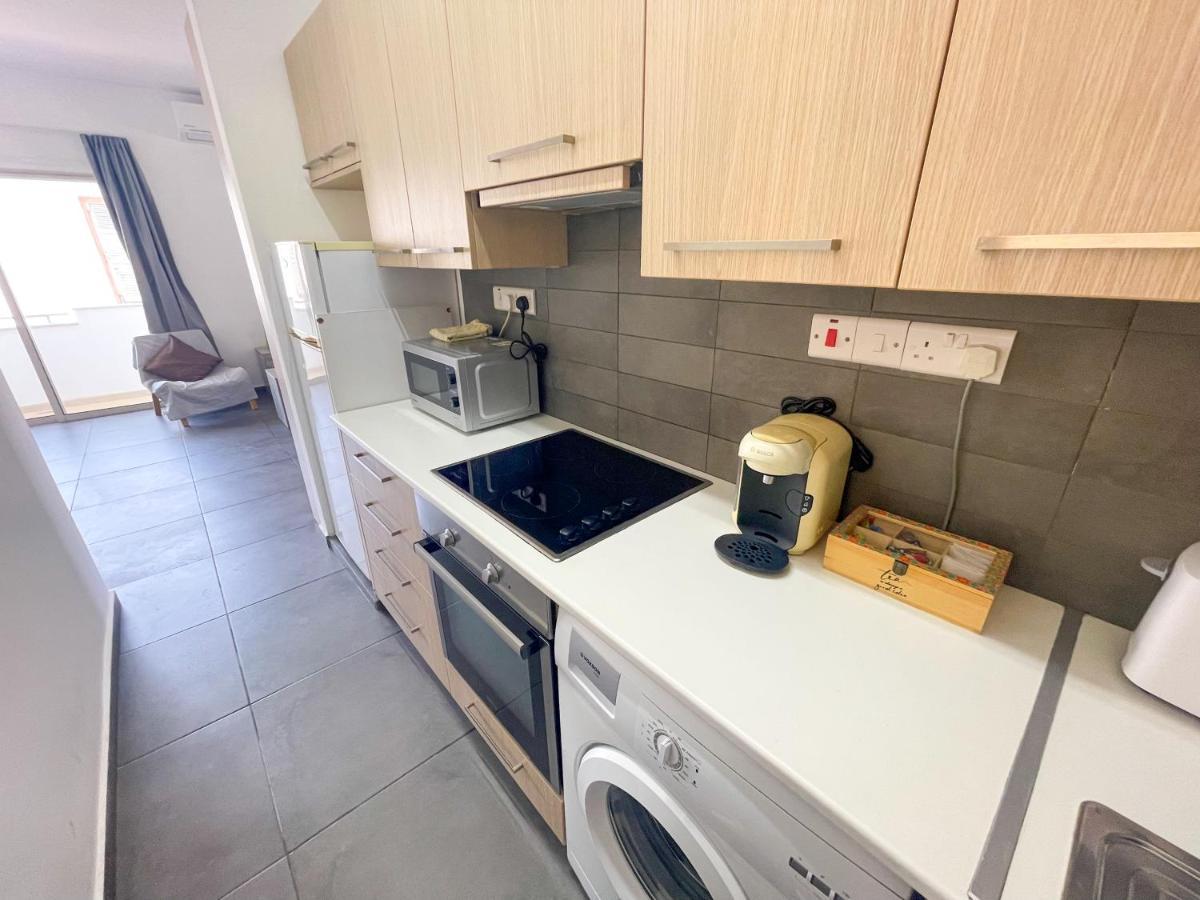 High Speed Holiday Apartment Larnaca Zewnętrze zdjęcie