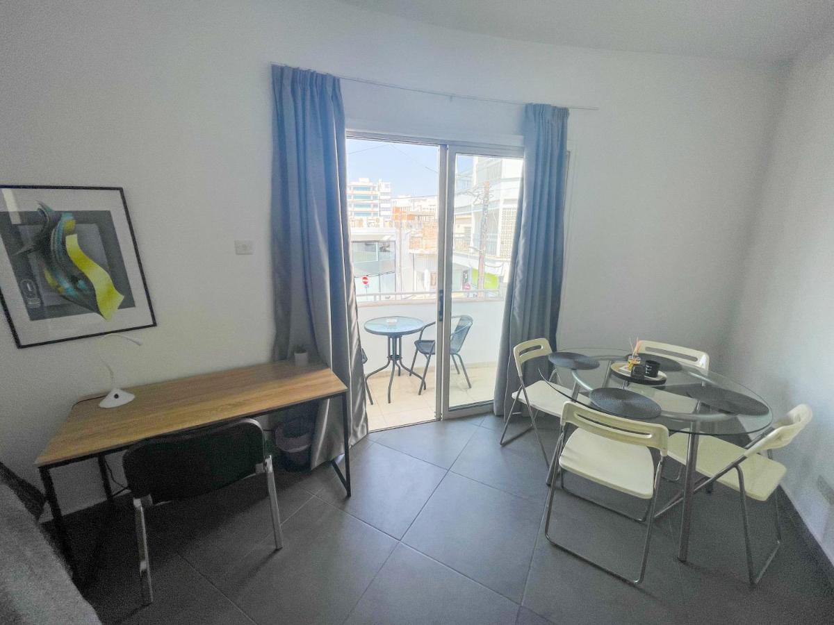 High Speed Holiday Apartment Larnaca Zewnętrze zdjęcie